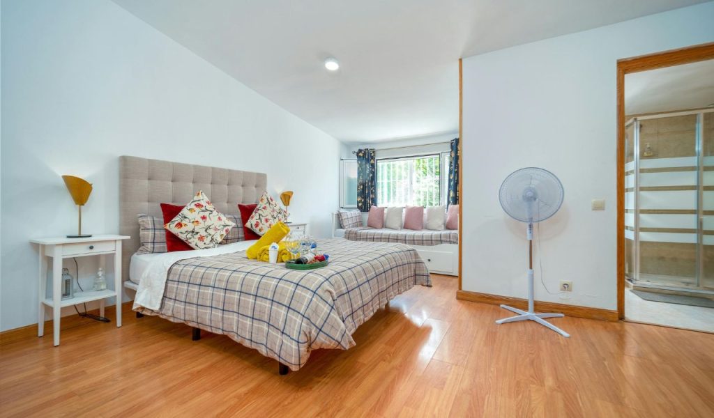 Bare Spaces Survival Mode