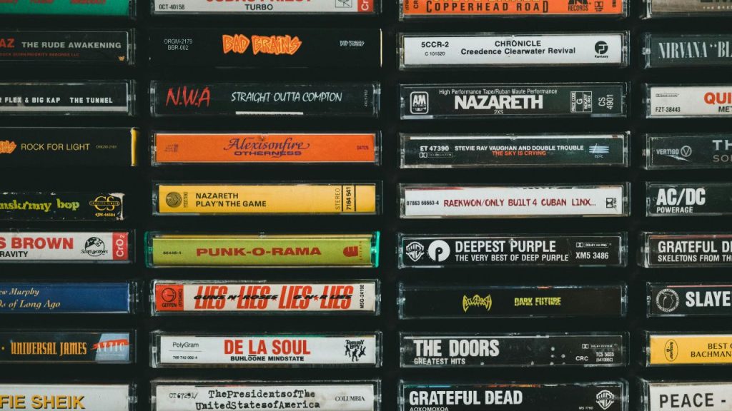 8 Feelings Only 80s & 90s Memories Create