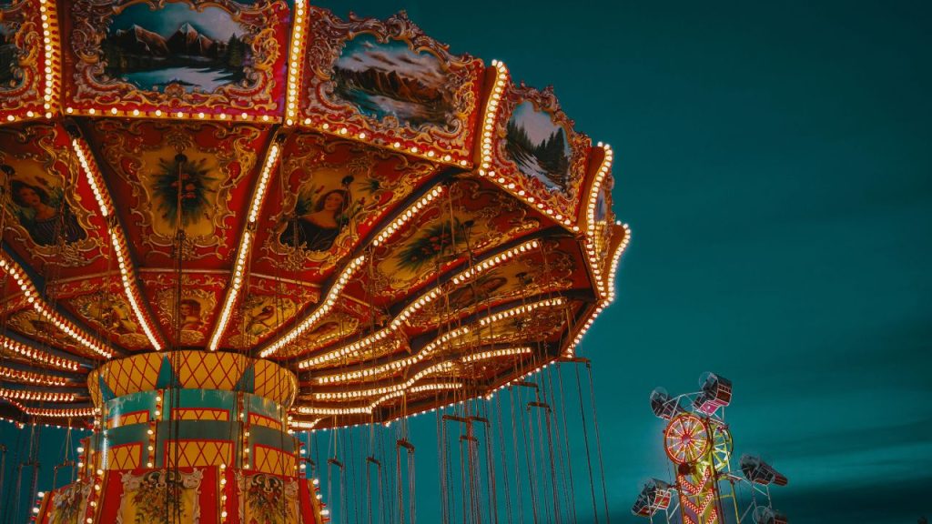 9 Amusement Parks Every ’80s Kid Wanted to Visit