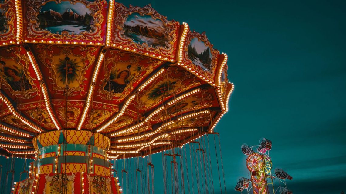 9 Amusement Parks Every ’80s Kid Wanted to Visit