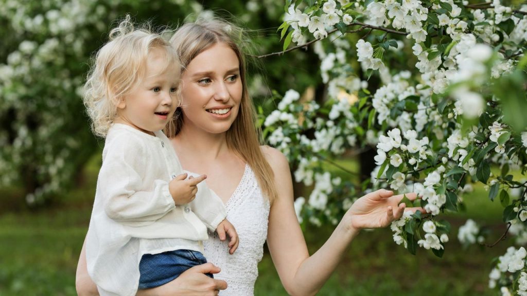 9 Little Joys That People Who Grew Up Before the Internet Remember