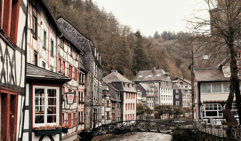 Monschau – Medieval Mountain Escape