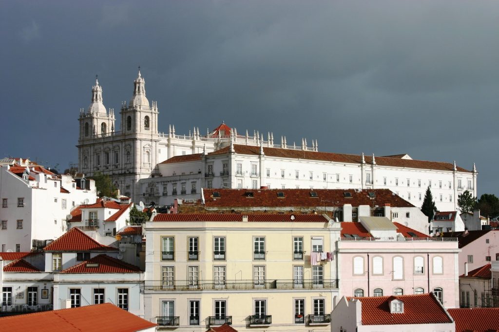 Lisbon’s Miradouro das Portas do Sol