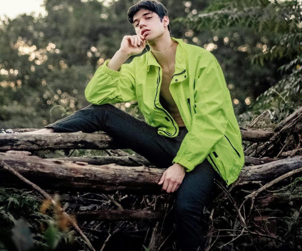 Technical Windbreakers