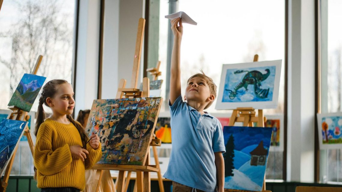 9 80s School Projects That Felt Like Major Achievements Every Kid Was Proud Of