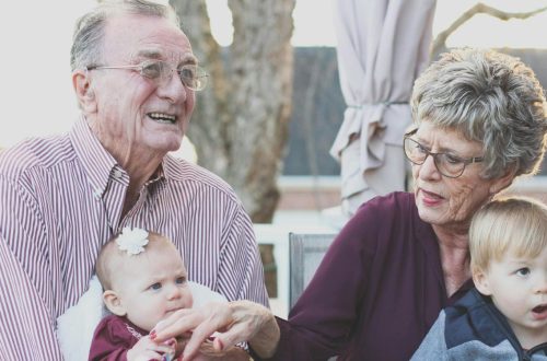 9 Relationship Expectations That Quietly Create Pressure